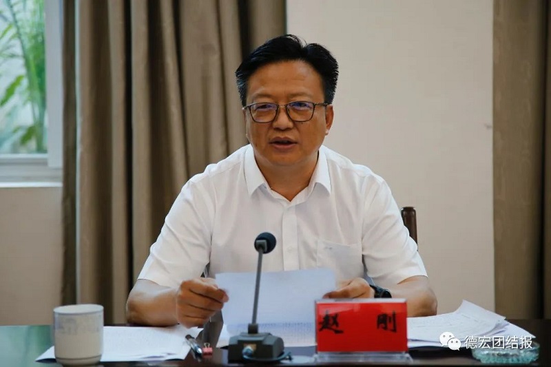 德宏:脱贫攻坚 继续加油干!