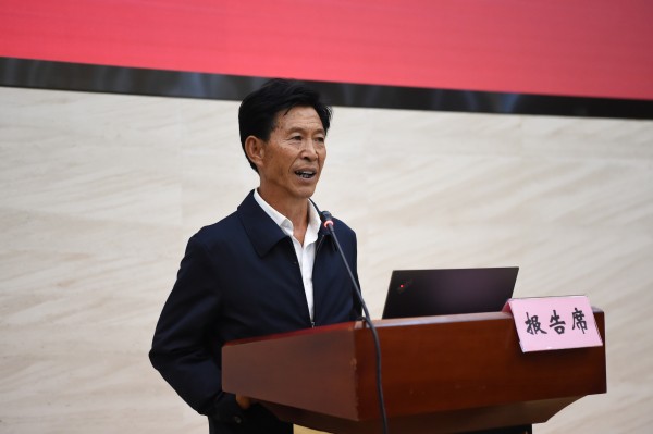 州委办公室特别邀请西畴县委书记蒋俊和西畴县百汇药材林果种植专业