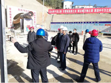 区人大调研滇中引水盘龙段工程建设情况