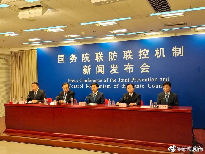 打过疫苗后仍需戴口罩