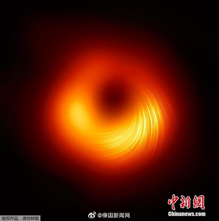 高清黑洞照片 天文学家首次利用偏振观测黑洞边缘