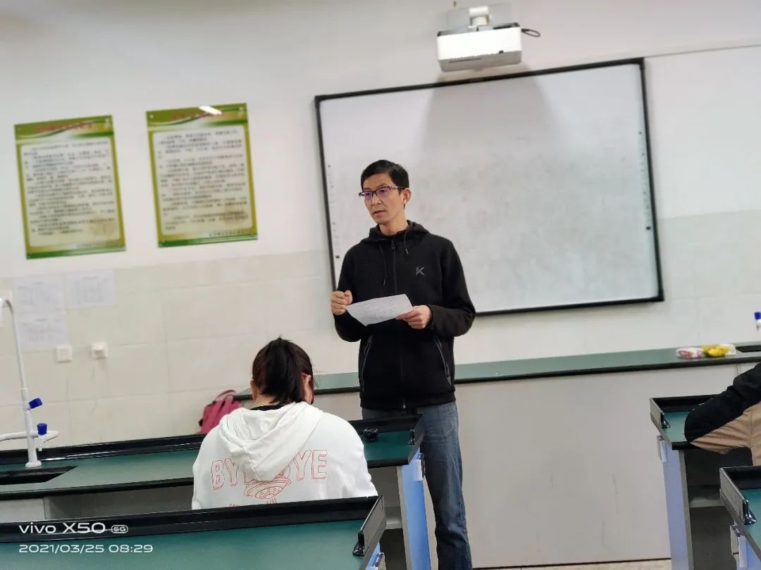 昆明呈贡新区第四小学(微信)