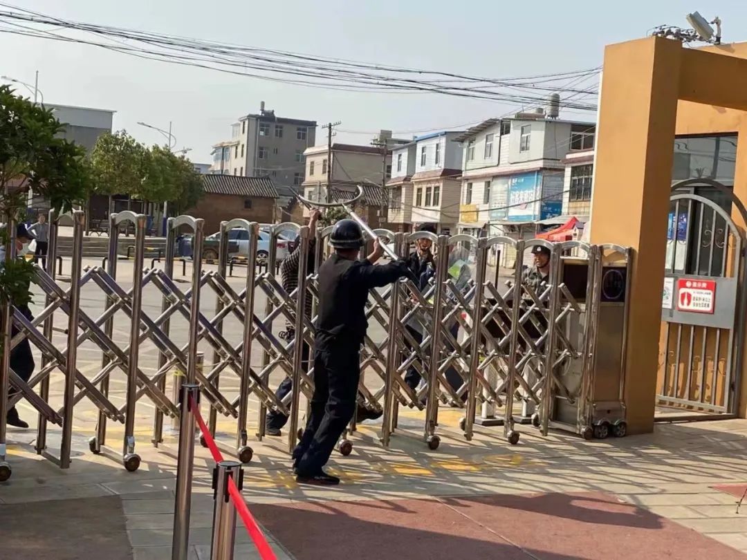 昆明呈贡新区第四小学(微信)