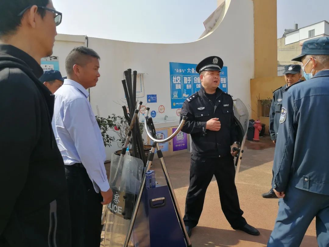 昆明呈贡新区第四小学(微信)