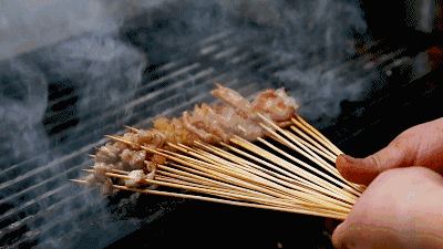 吃完烧烤最好换件衣服