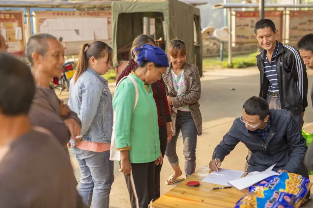 红河日报(微信)
