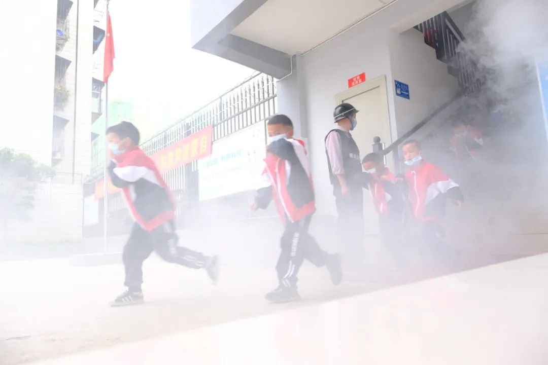 红河日报(微信)