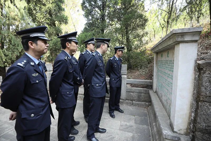 盘龙警方(微信)