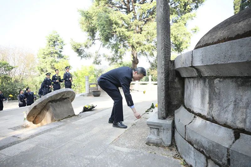 盘龙警方(微信)