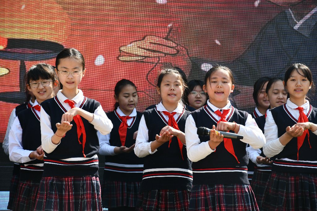 昆明市盘龙区东华小学(微信)