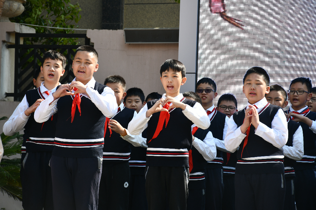 昆明市盘龙区东华小学(微信)