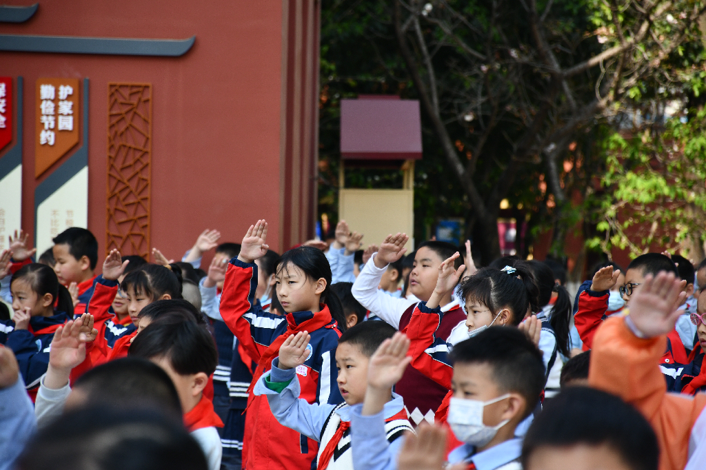 昆明市盘龙区东华小学(微信)