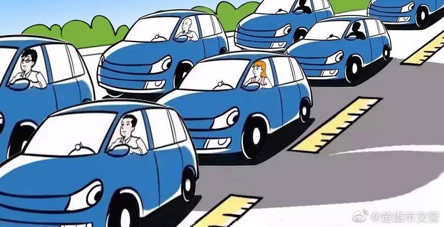 多条道路施工导致绕行团结路车流量过饱和，尽可能早出门