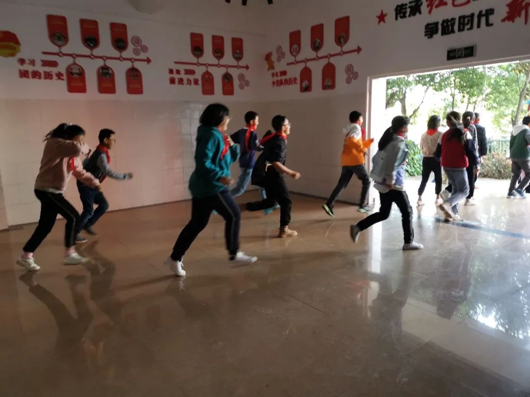 昆明高新第四小学(微信)