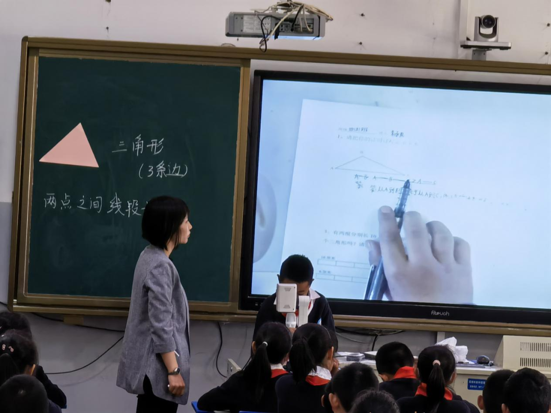 昆明市盘龙区东华小学(微信)