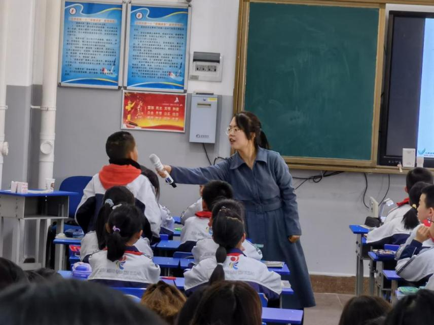 昆明市盘龙区东华小学(微信)