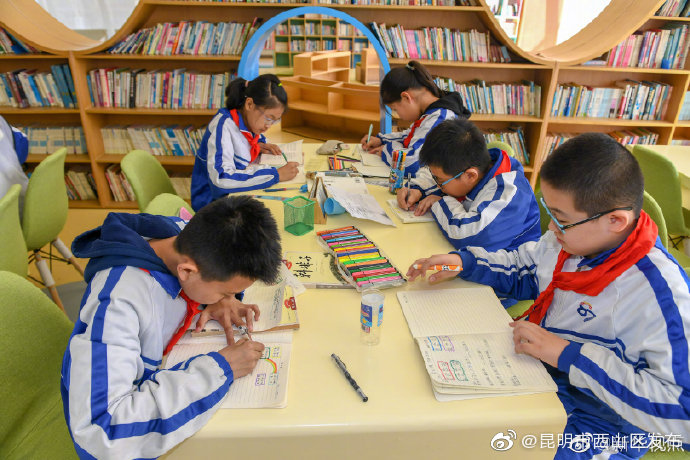 教育部明确课外读物推荐主体和可选择推荐目录范围