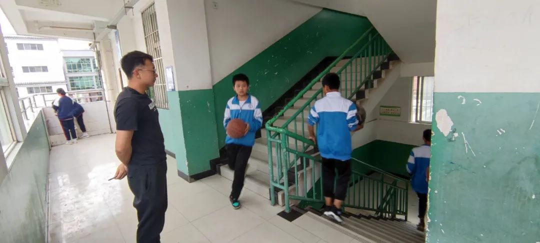 东川教育(微信)