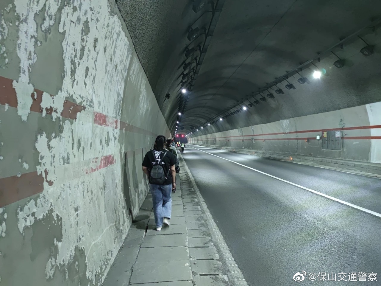 保山交通警察微博