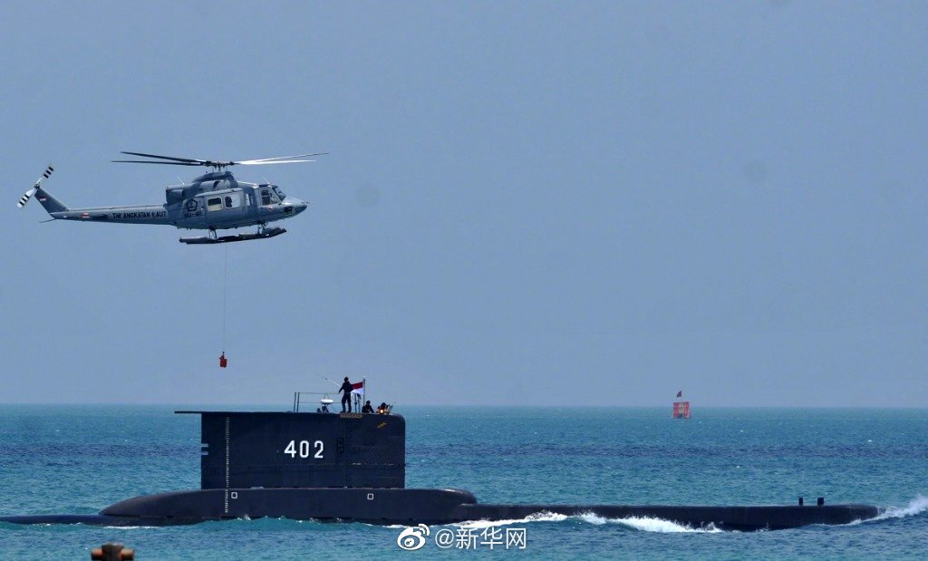 印尼海军潜艇失联 事发海域发现油迹