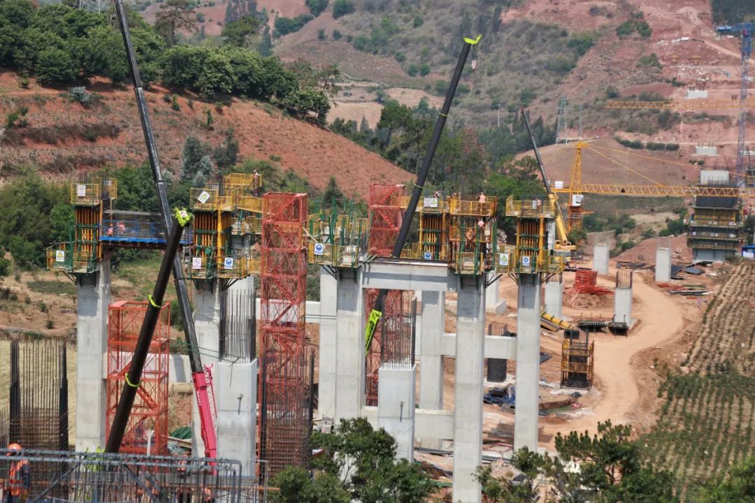 红河日报(微信)