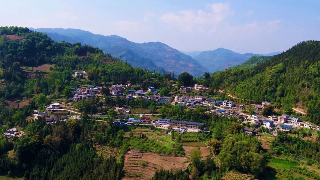 红河日报(微信)