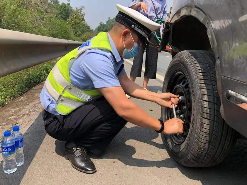 云南法制报(微信)