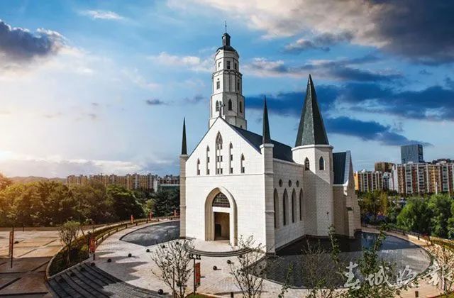 春城晚报(微信)