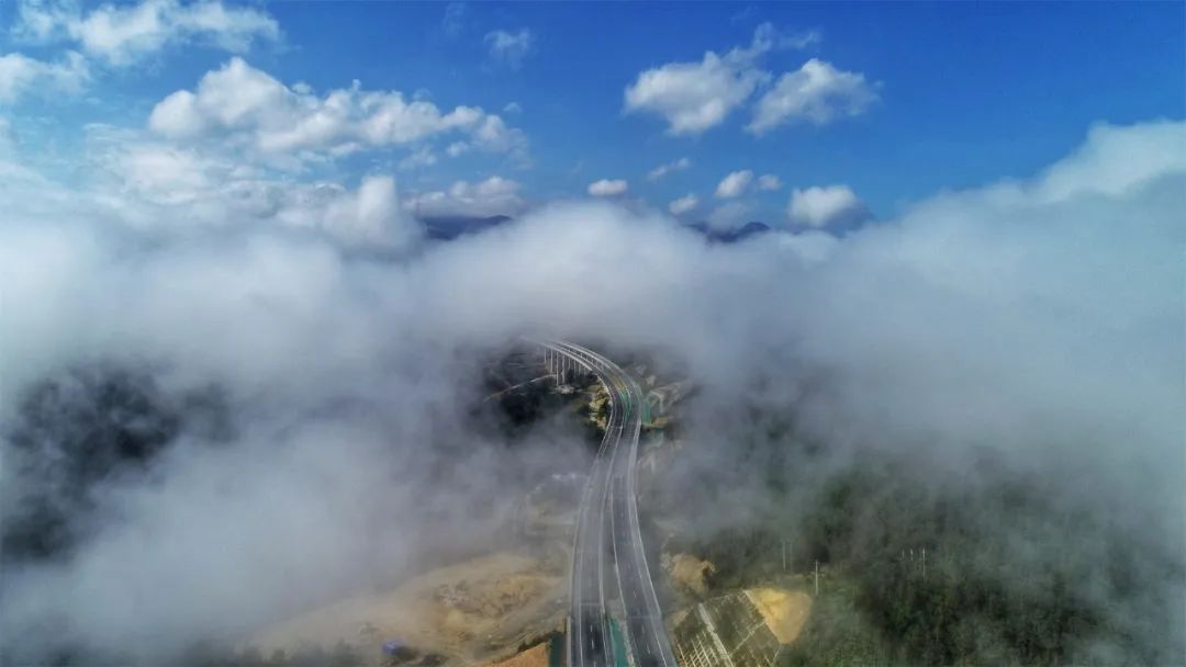 红河文旅(微信)