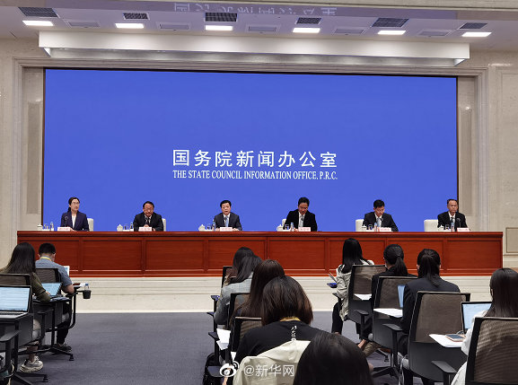 国家网信办：严厉打击引发粉丝非理性应援等行为