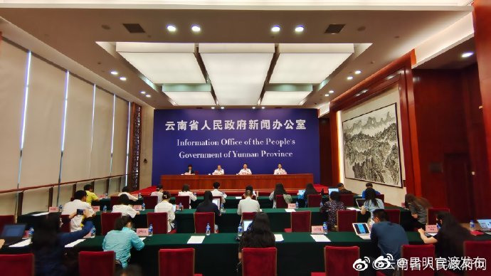 云南省消防救援总队投入65万元支援学校改善教学条件