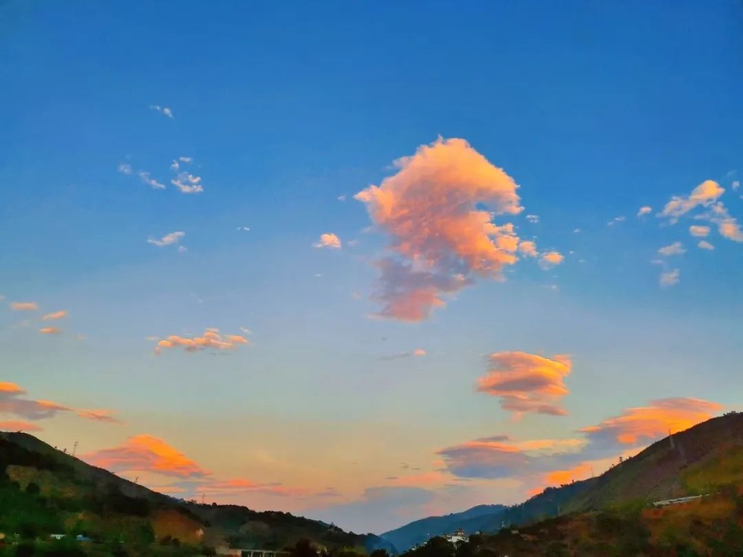 红河文旅(微信)