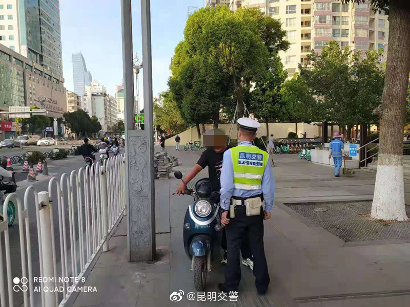 昆明交警微博