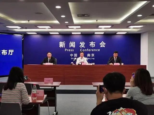 春城晚报(微信)