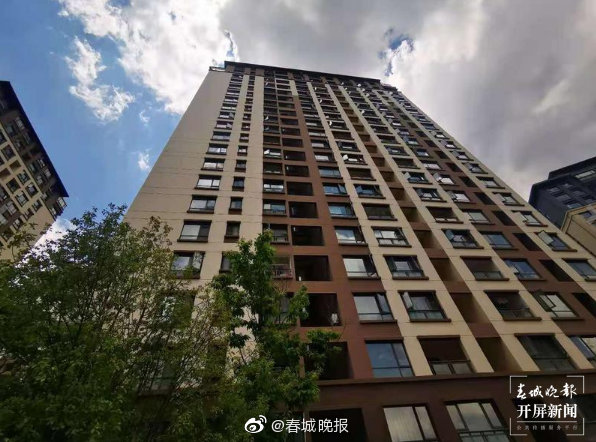 “如果室内着火，太危险了！”昆明一小区业主入住6年消防仍未验收