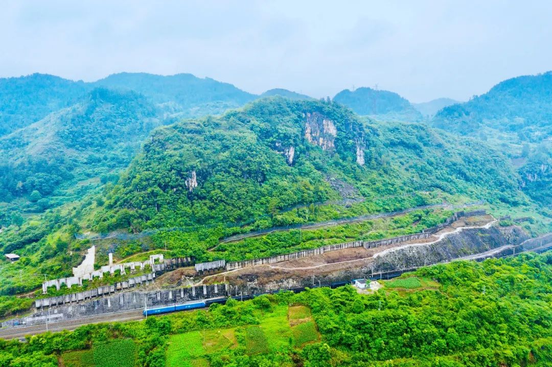 昆明铁路(微信)