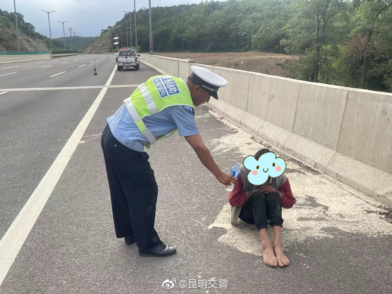 昆明交警微博
