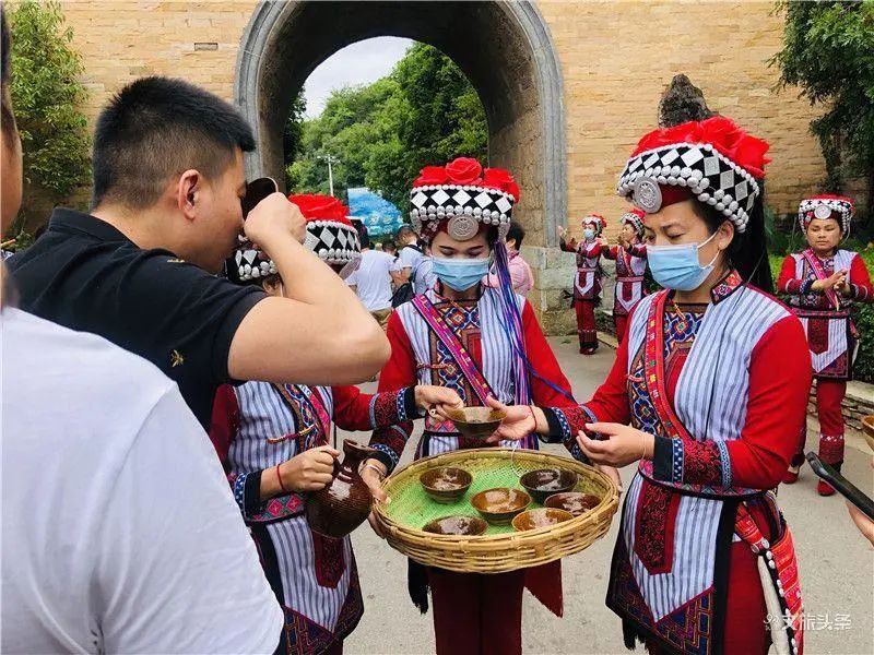 红河文旅(微信)