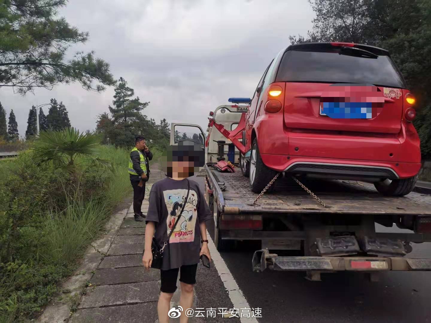 杭瑞高速公路K2123处发生的小车单方交通事故处理完毕，道路恢复正常通行 