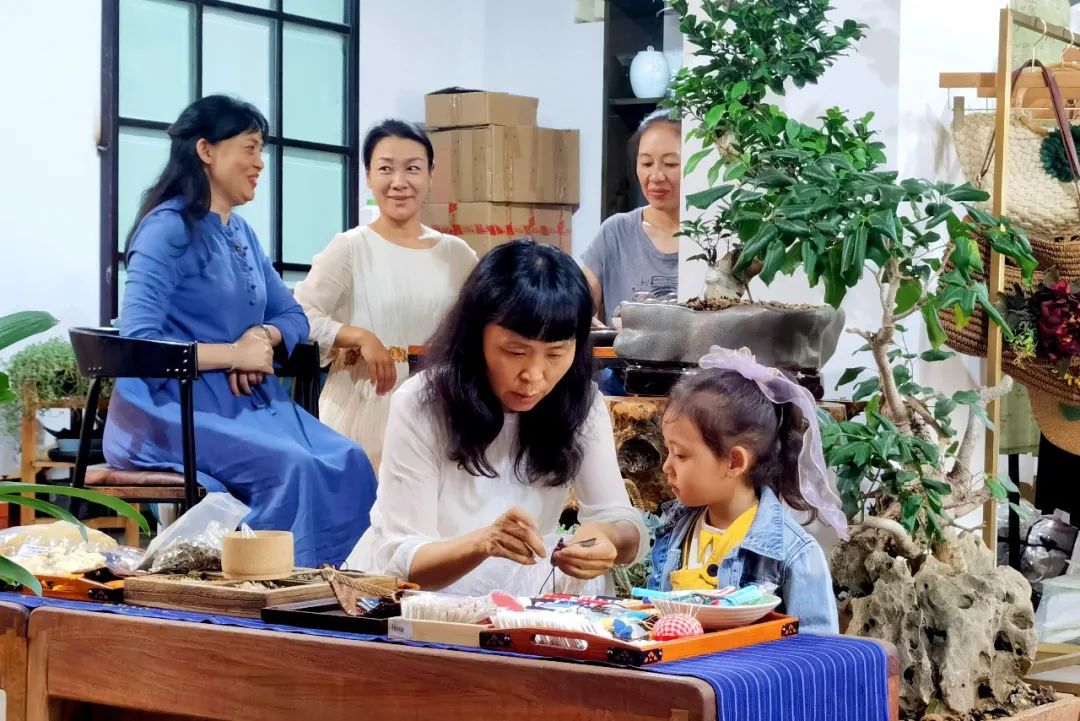 红河文旅(微信)