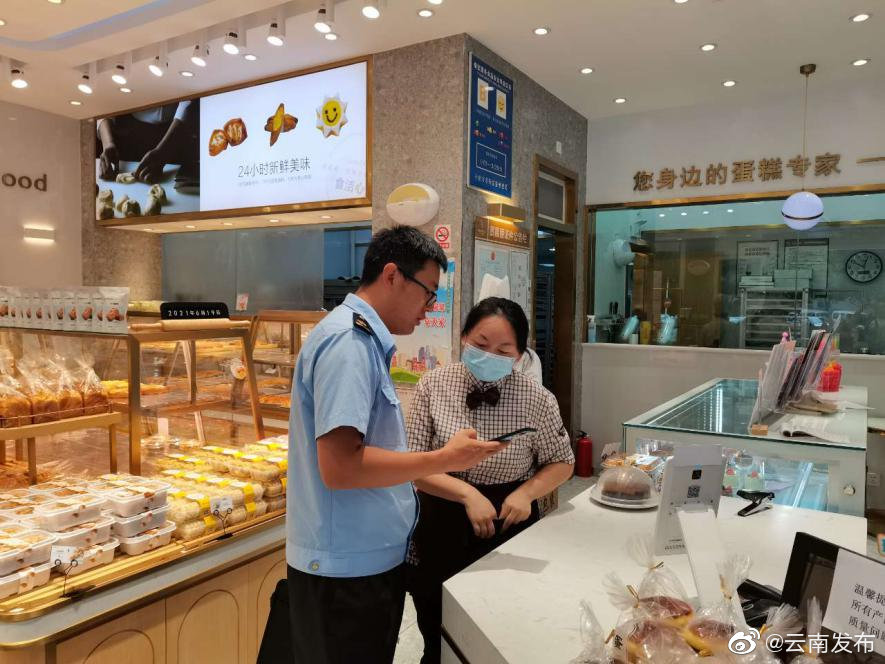 个旧：“五抓手”全力推进“净餐馆”复评达标