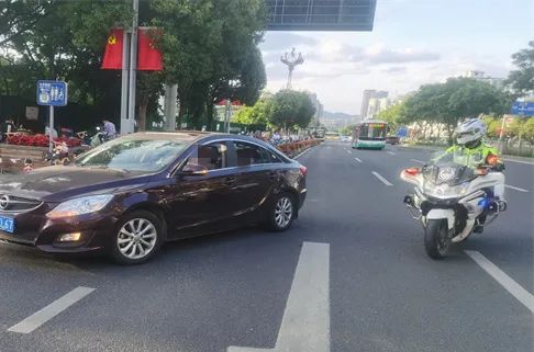昆明交警(微信)