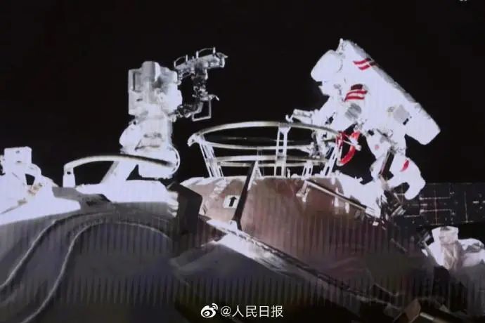 春城晚报(微信)