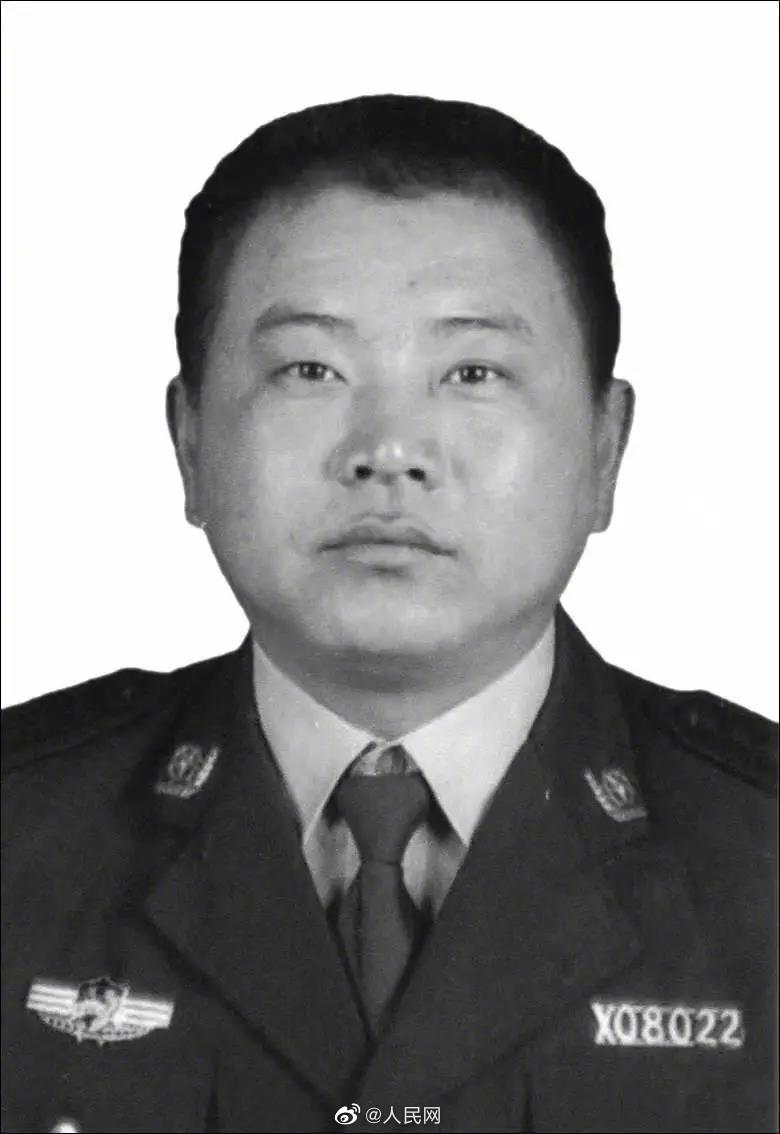 痛心！河北保定一辅警为保护战友被撞牺牲，年仅41岁