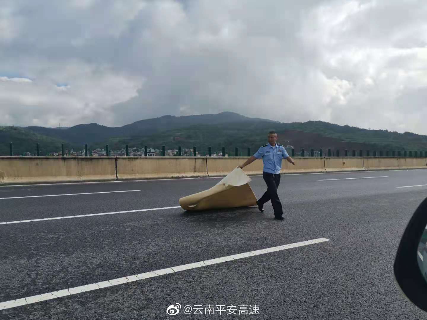 云南平安高速微博