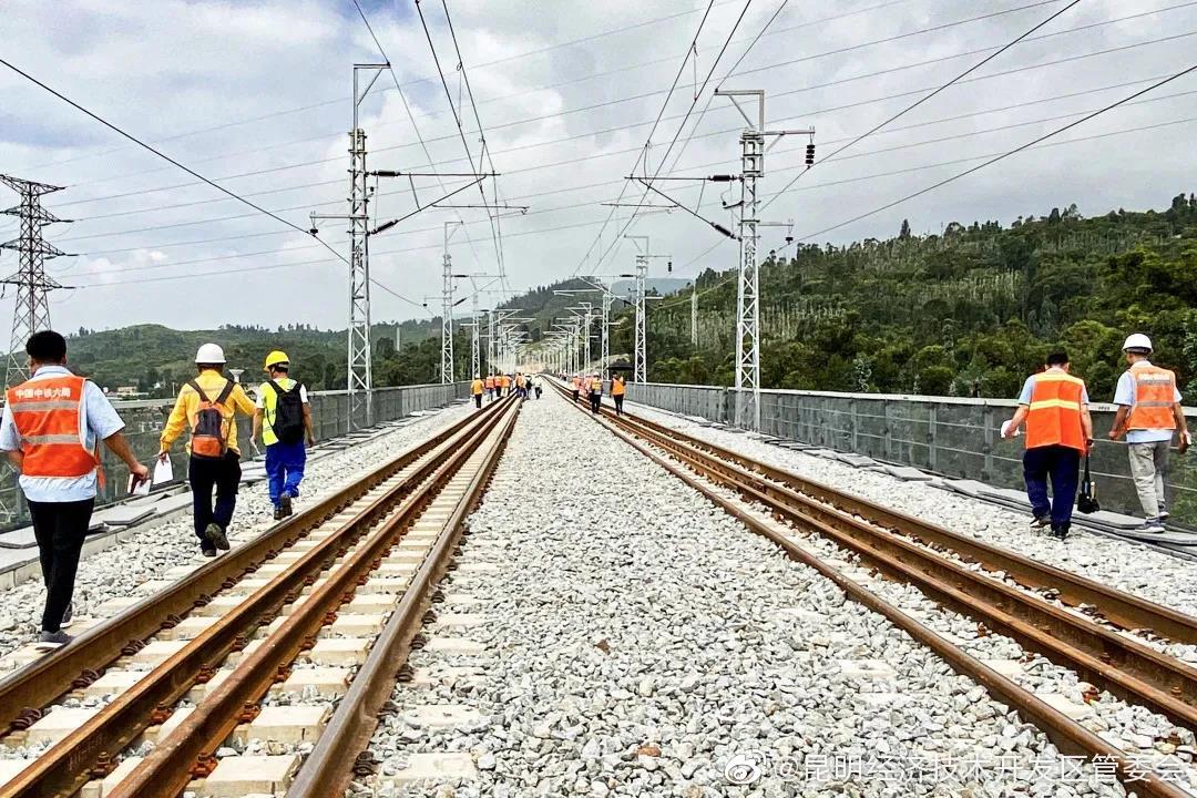 “昆明经济技术开发区管委会”微博