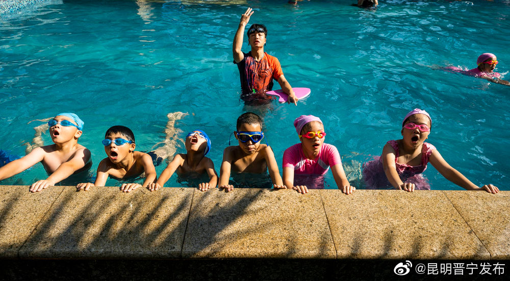 追光丨不宅家、不玩手游，农村娃暑期玩什么？