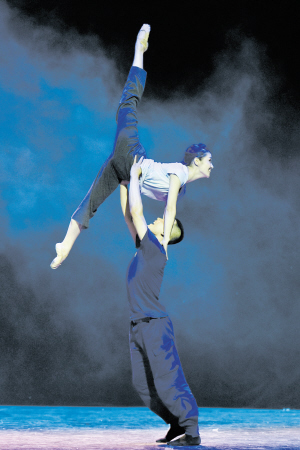 云南省新剧（节）目展演火热进行中 昆明3个小节目精彩上演