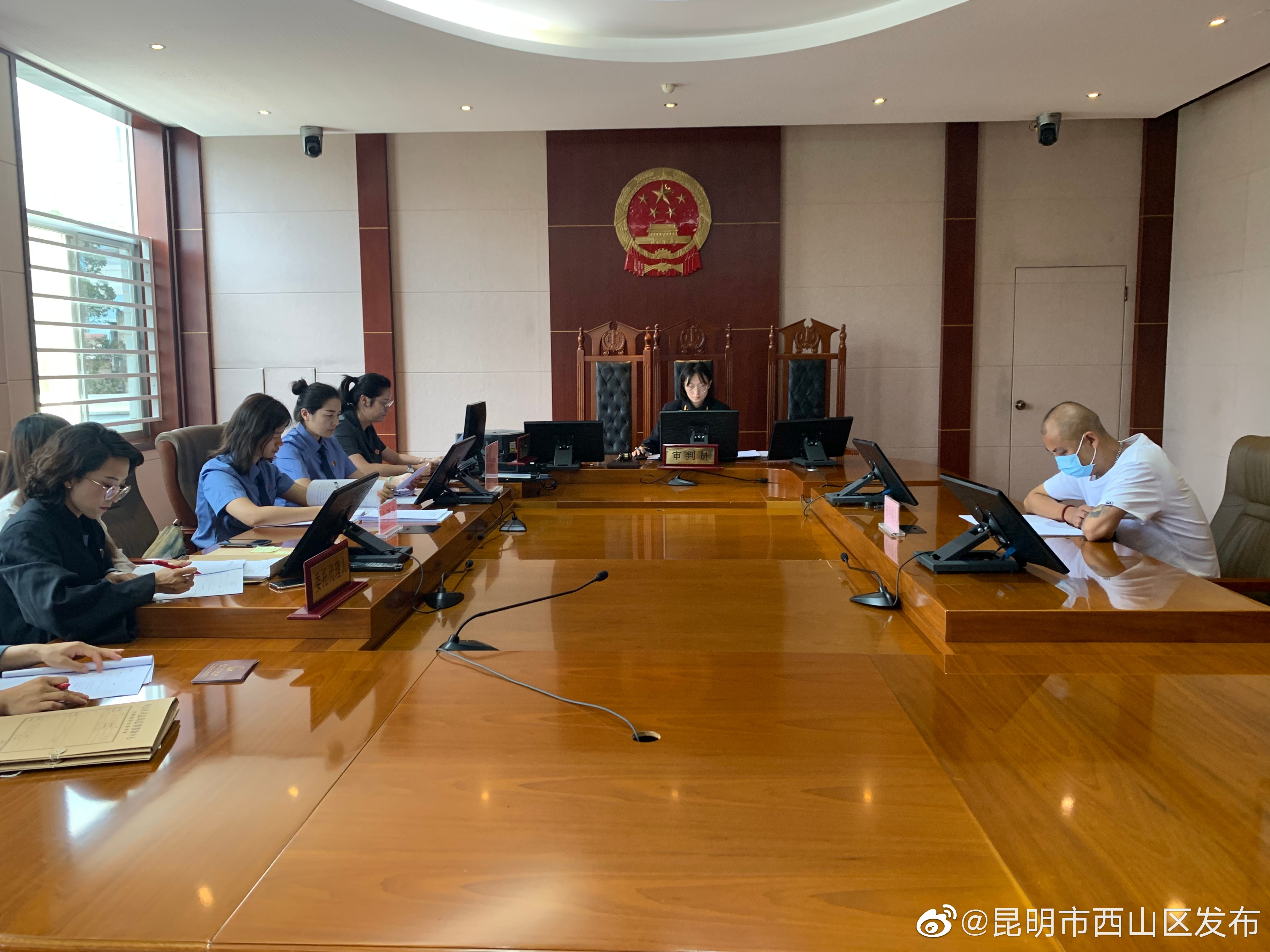 “昆明市西山区发布”微博