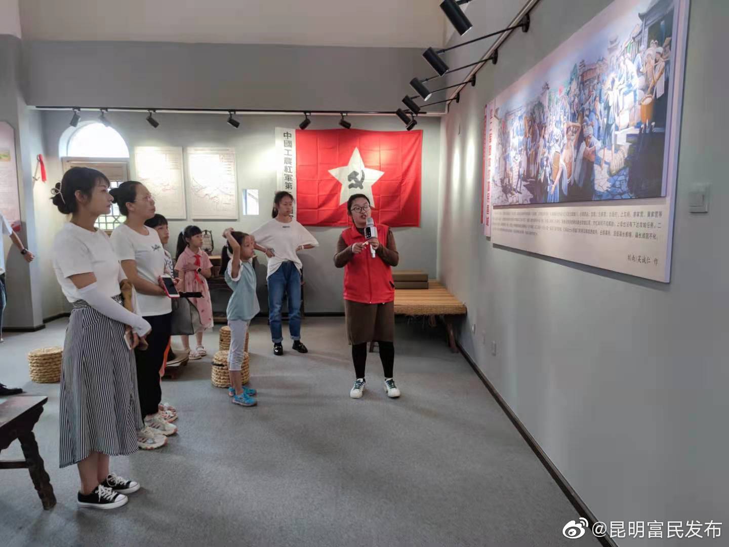 亲子活动传薪火 志愿服务争先锋